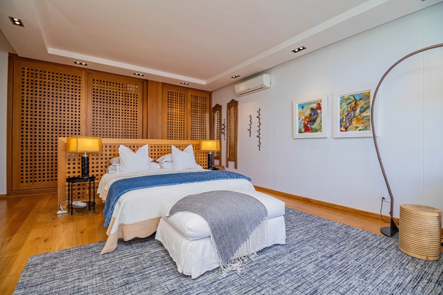 4 Bedroom Property for Sale in Whale Rock Western Cape